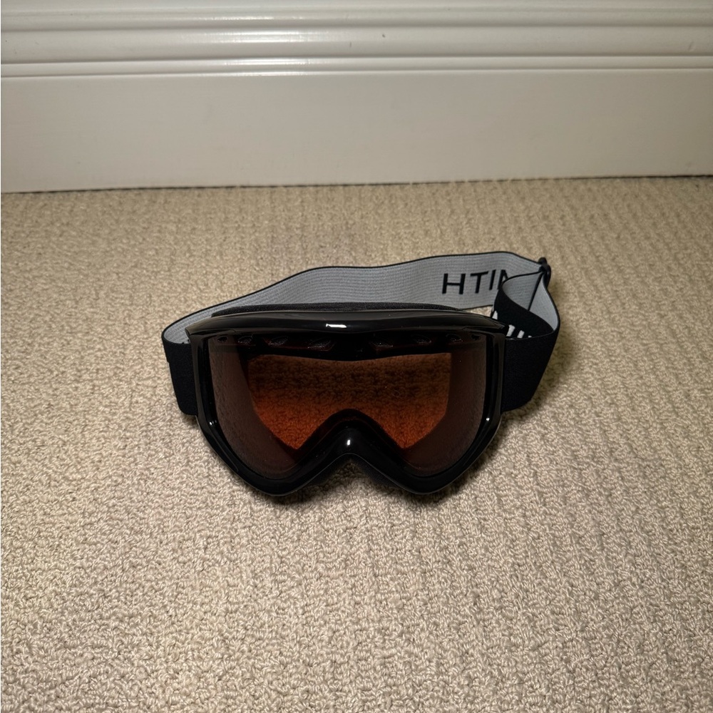 Snow Goggles - Picture 2 of 5